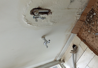 德保卫生间测漏水